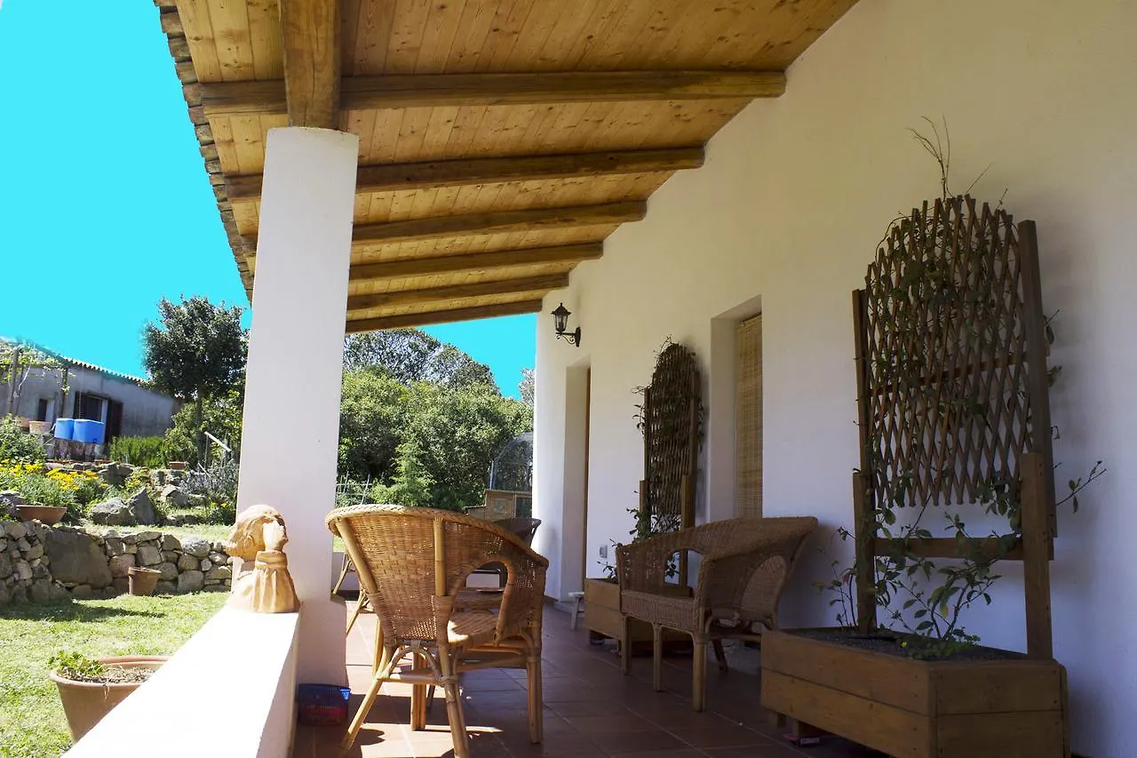 Hotel La Casa Del Poeta Aglientu Affittacamere
