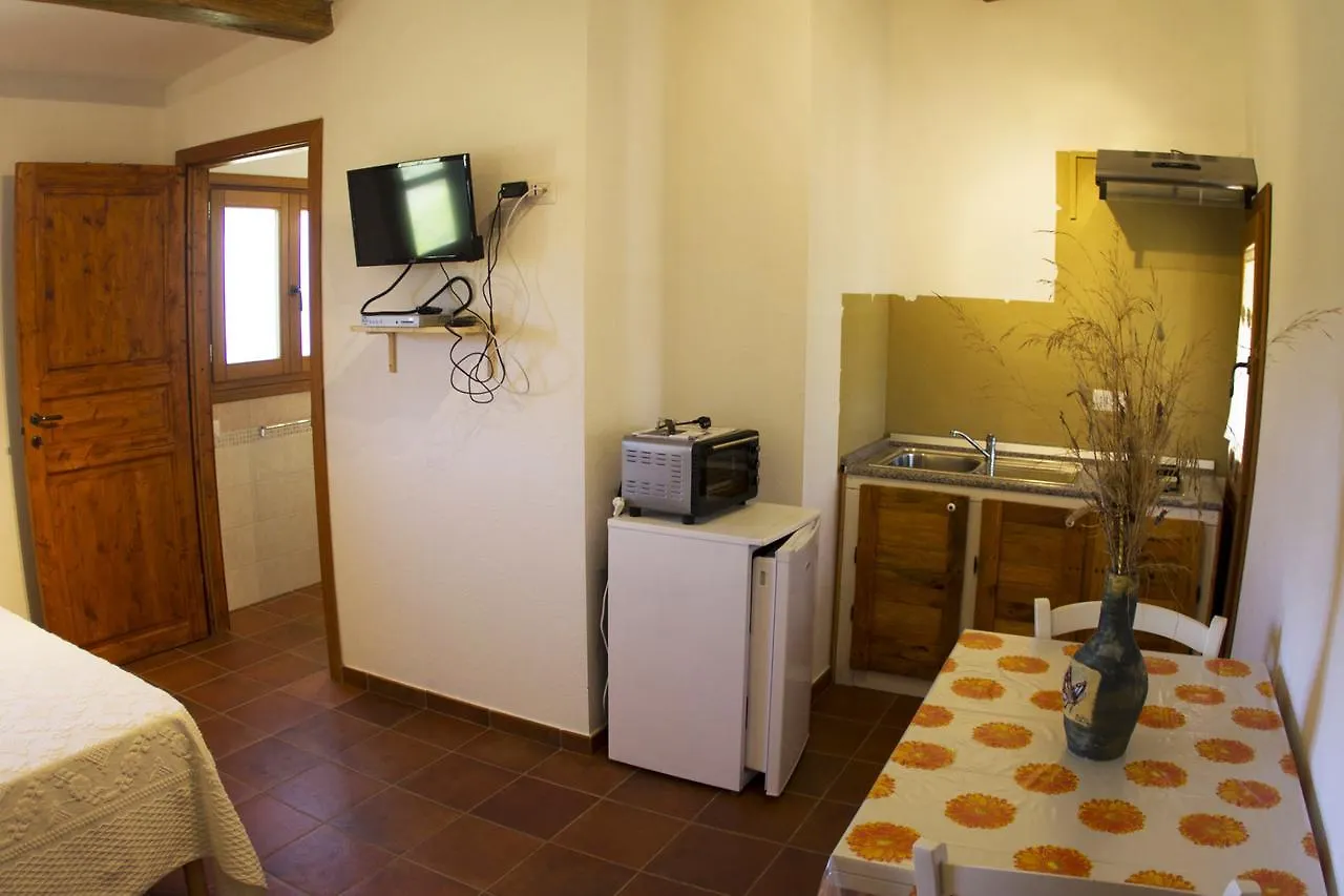 Hotel La Casa Del Poeta Aglientu