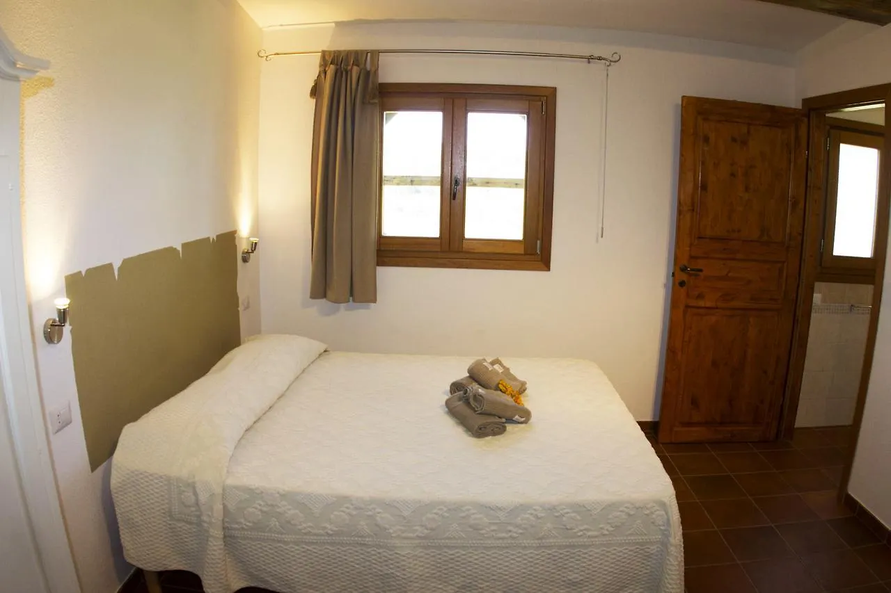 Affittacamere Hotel La Casa Del Poeta Aglientu