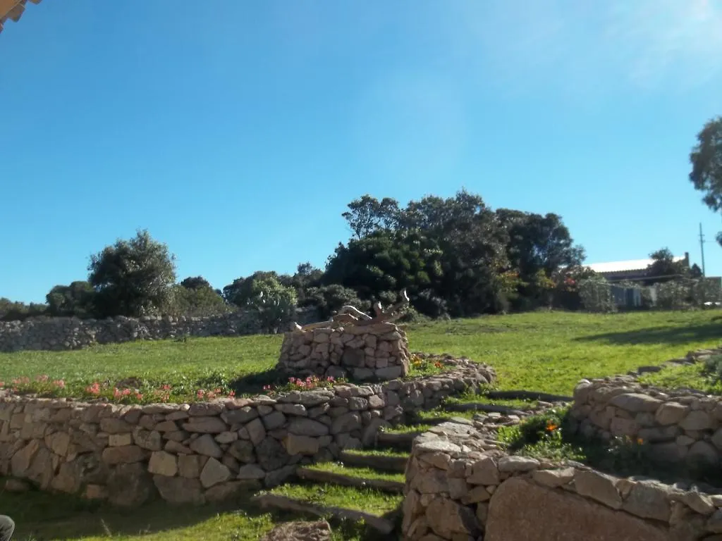 La Casa Del Poeta Guest House Aglientu